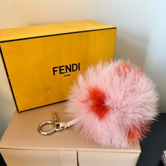 Keychain Fendi Fur Pom Pom Fendi Fur Pom Key Chain